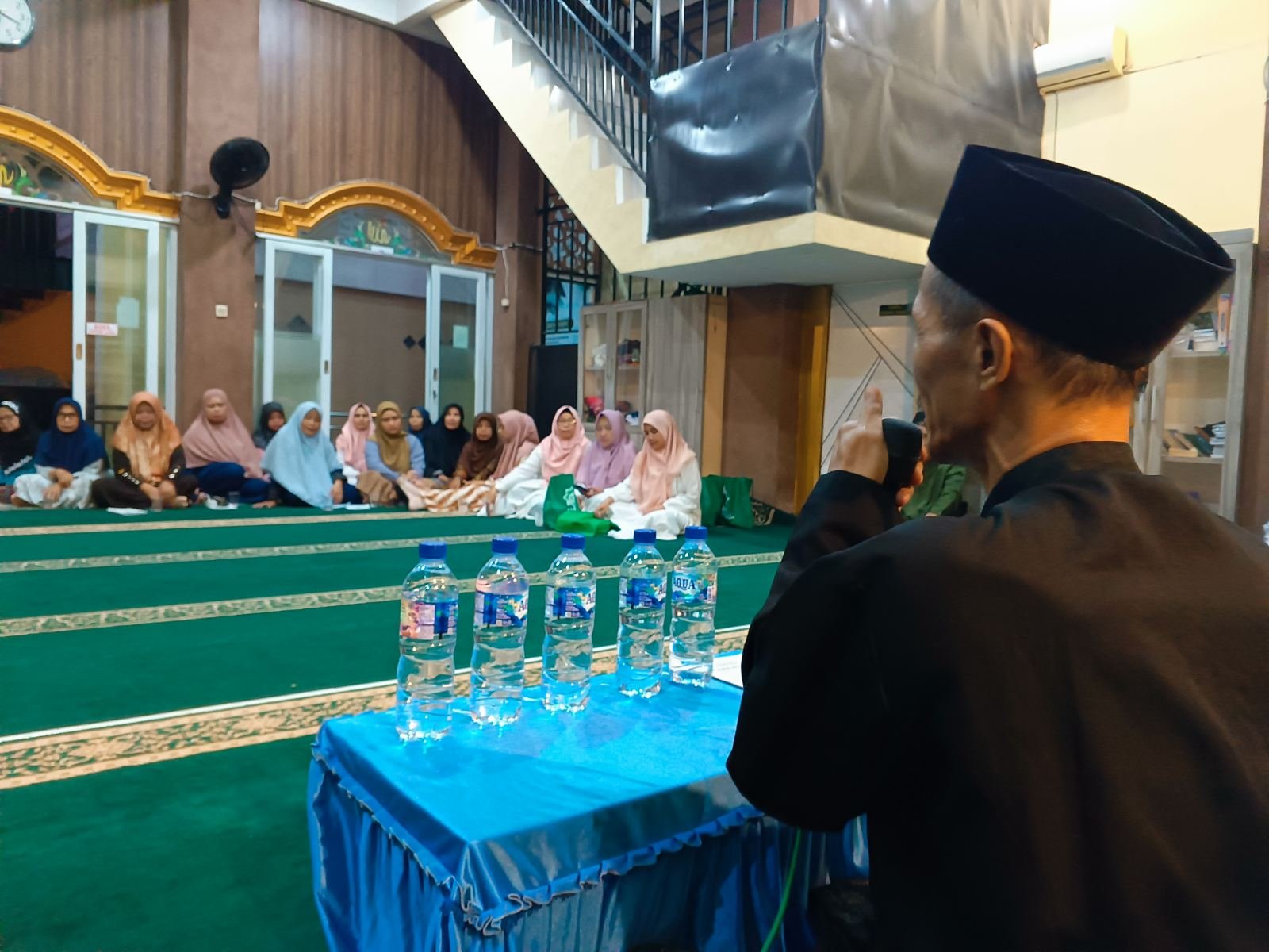 Foto Rangkaian Peringatan Maulid Nabi Muhammad SAW di Masjid Baitul Muttaqin Diisi Pembacaan Maulid Al-Barzanji, Pembagian Sembako, dan Hadiah Lomba TPQ