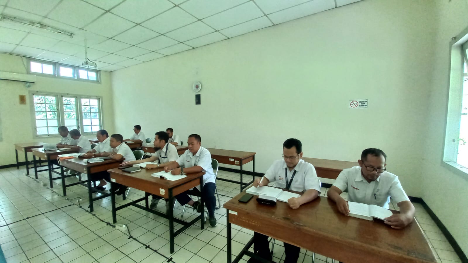 Foto Galeri Kelas Bahasa Arab DKM Al-Fithrah