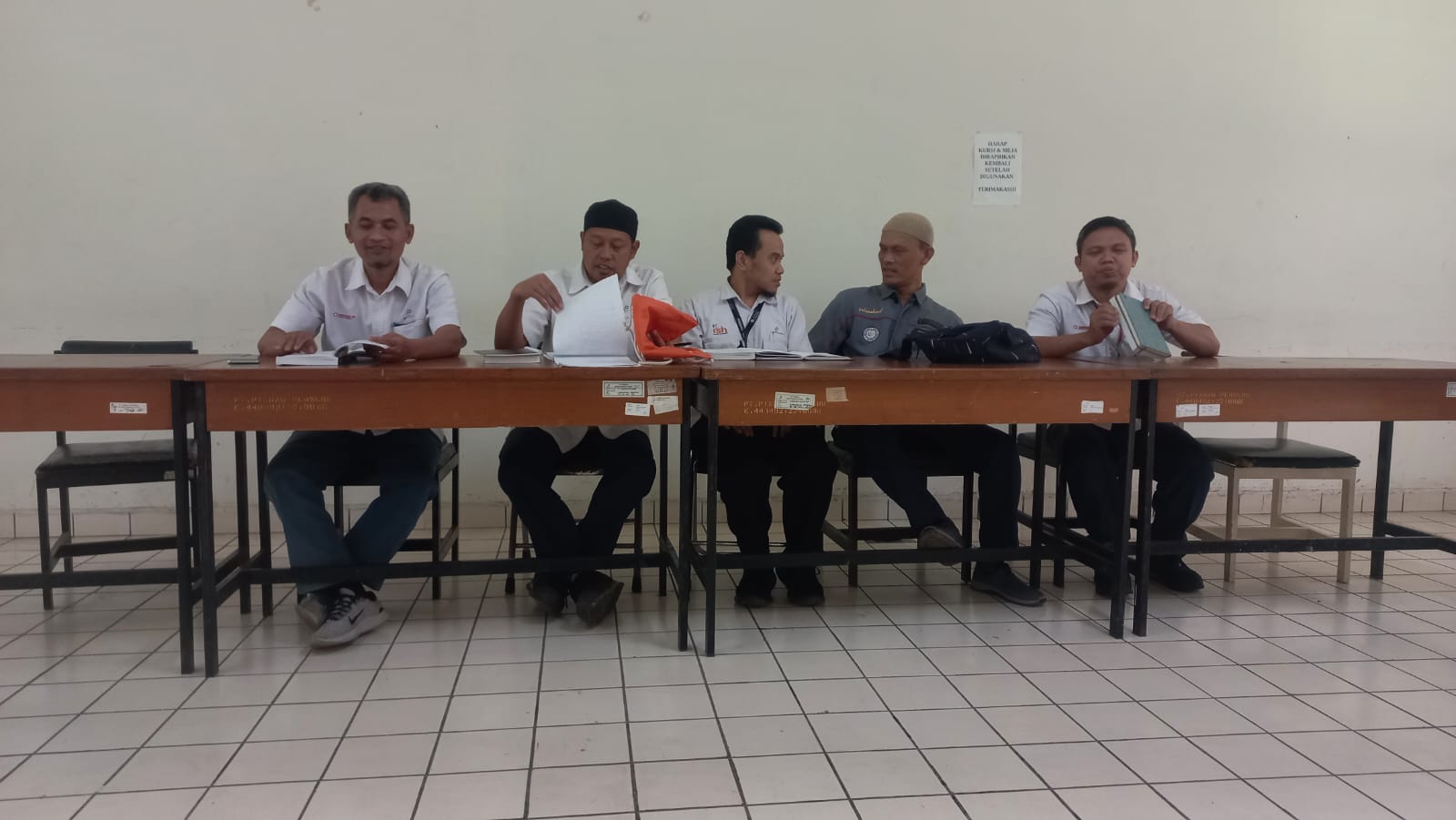 Foto Galeri Kelas Bahasa Arab DKM Al-Fithrah